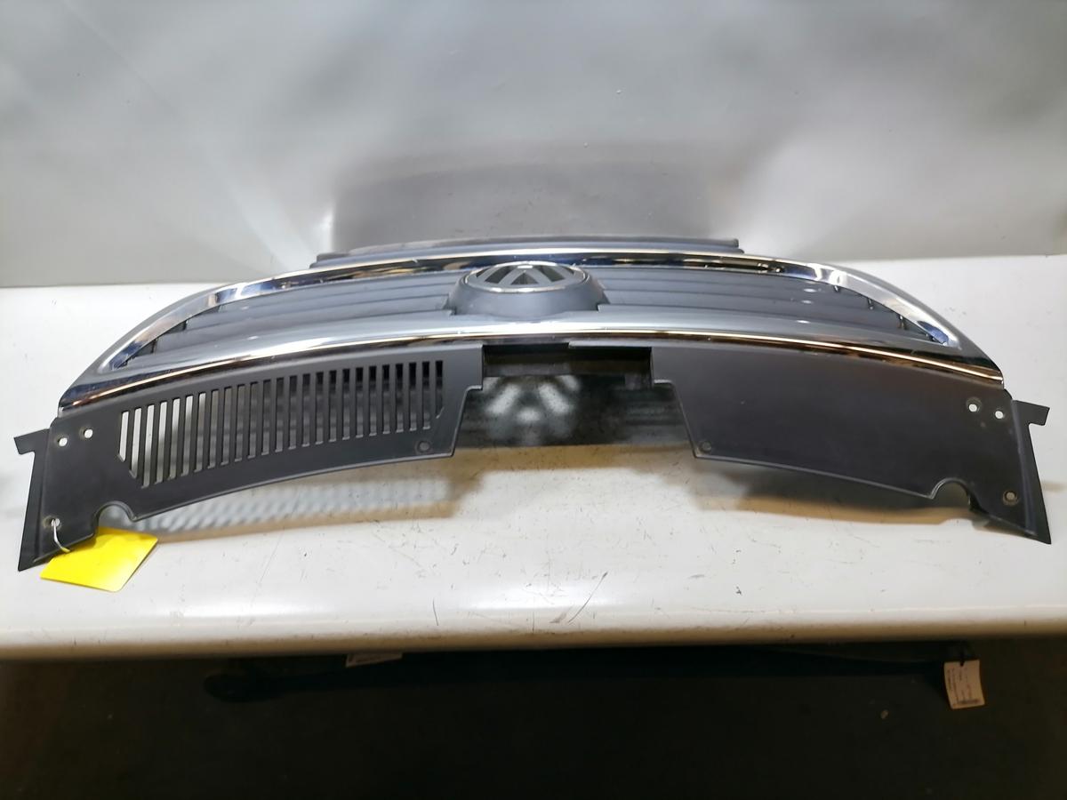 VW Passat 3C original K&uuml;hlergrill Bj.2007